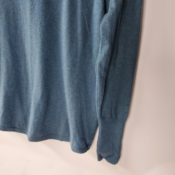 SmartWool dark aqua wool blend pull over sweater with a V-neck Large - Picture 6 of 10